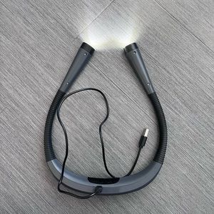 Neck reading light